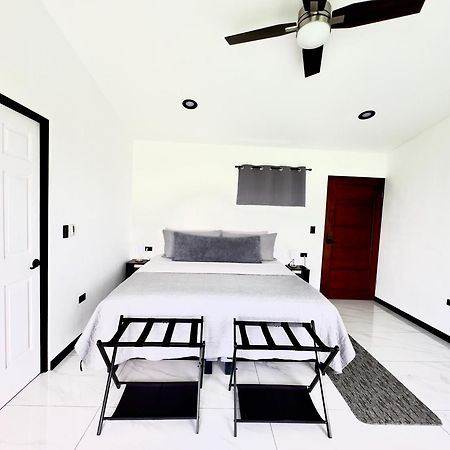 Black & White Apartments Monteverde 외부 사진