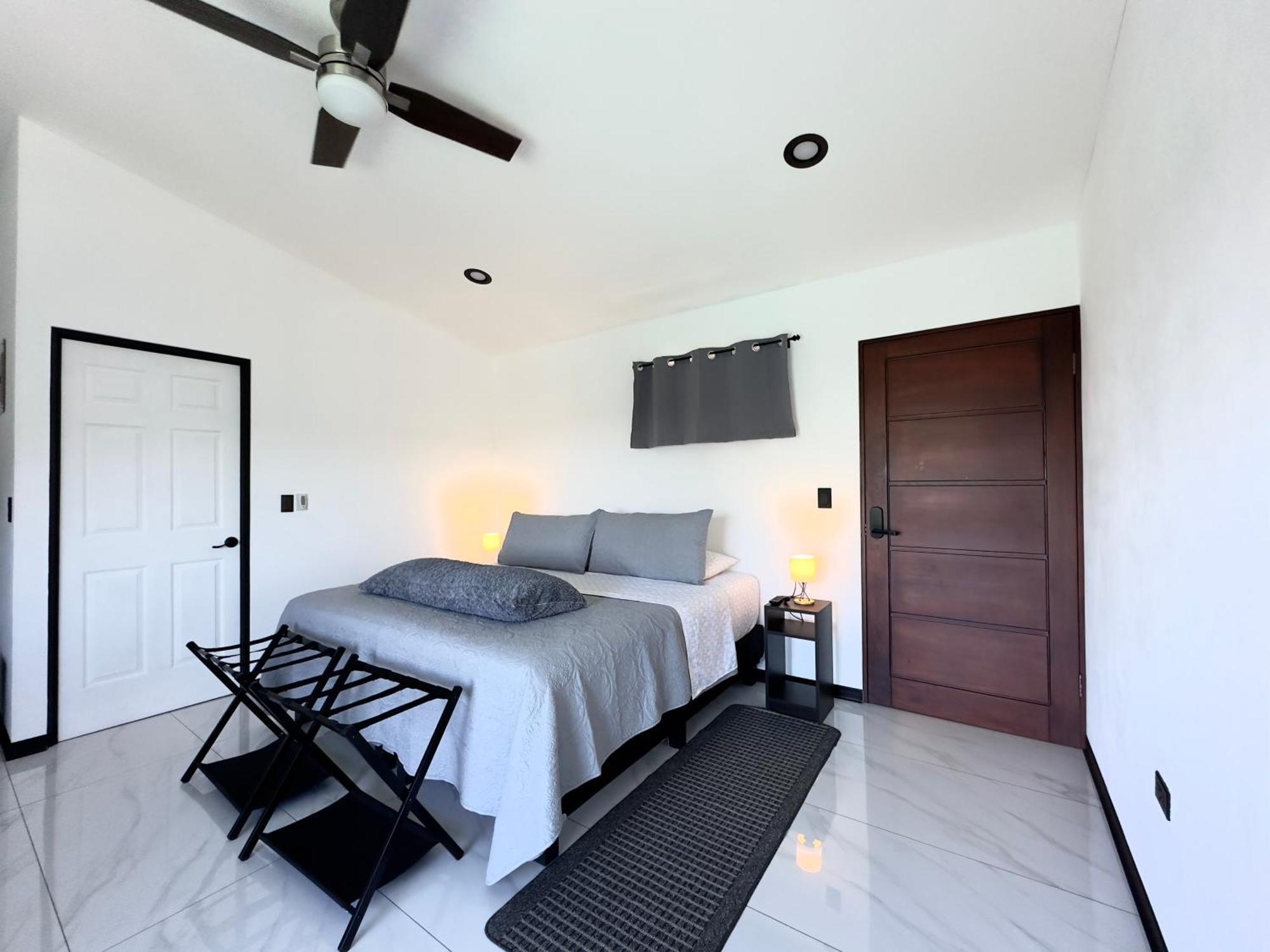 Black & White Apartments Monteverde 외부 사진